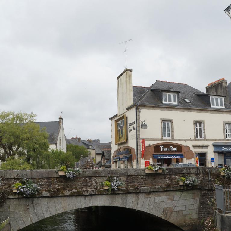 Pont sur l'Aven