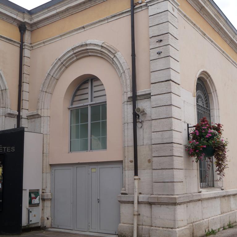 Halles et salle des fêtes