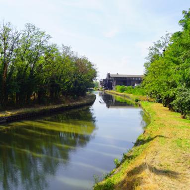Canal latéral à la Loire