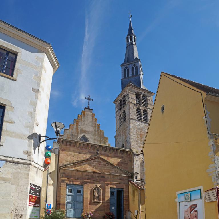 Église Sainte-Croix, façade ouest