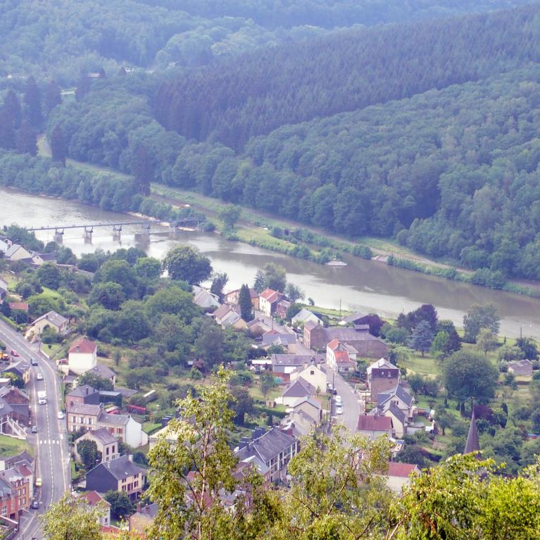 Barrage sur la Meuse embranchement du canal de l'Est