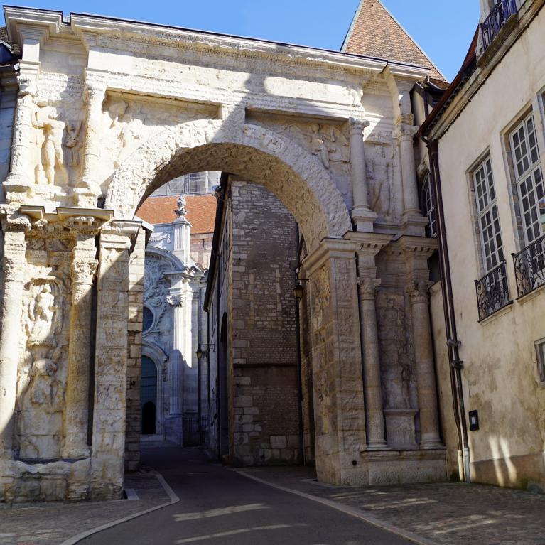 Porte Noire