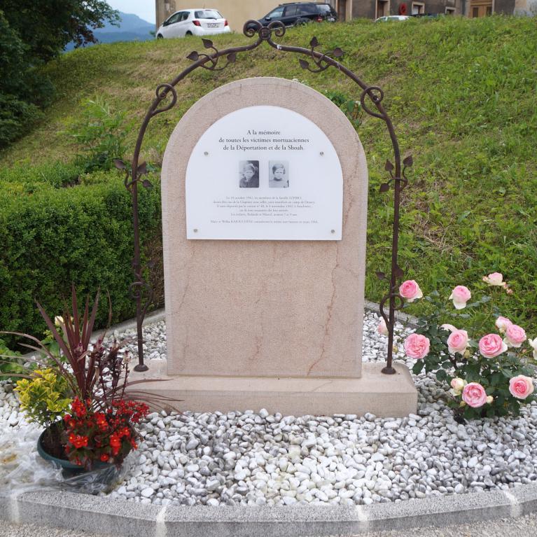 Stèle aux victimes de la déportation et de la Shoah