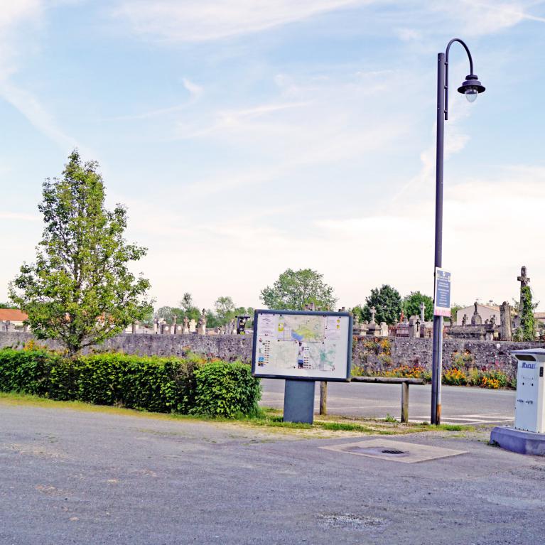 Aire CC Parking du Chêne Tord