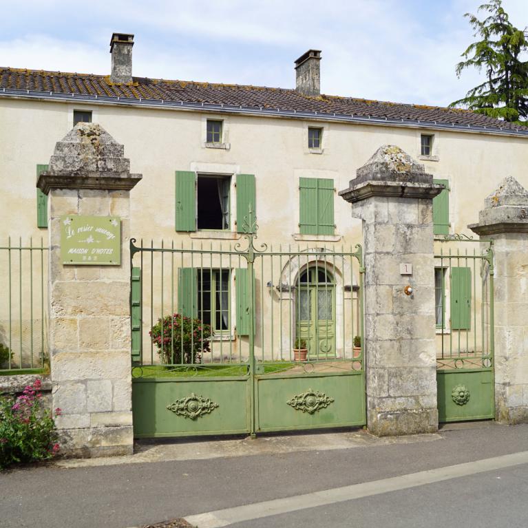 Le Rosier Sauvage