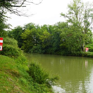 Écluse de jonction Baïse-Canal de Garonne