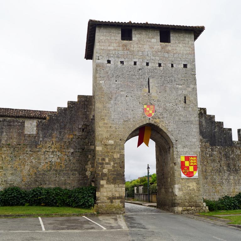 Tour-Porte du nord