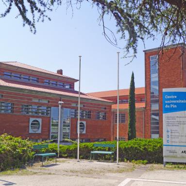 Centre Universitaire du Pin