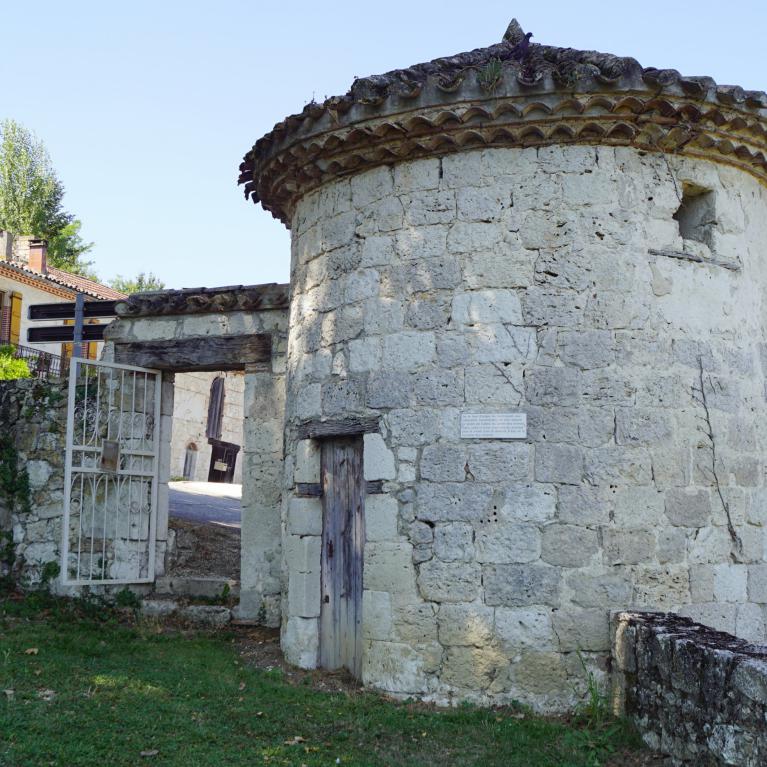 Tour d'angle