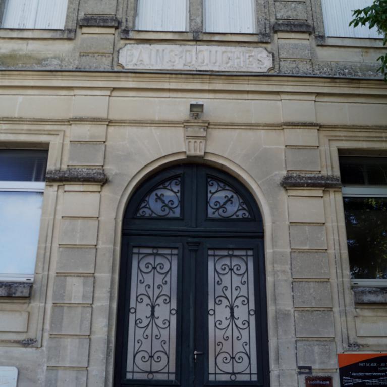 Bains-Douches