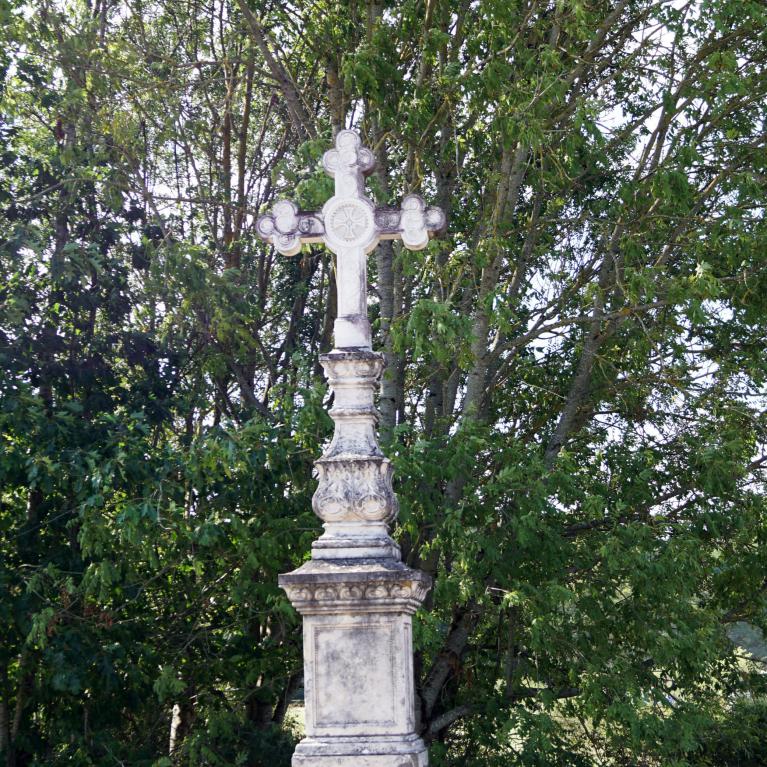 Croix 2