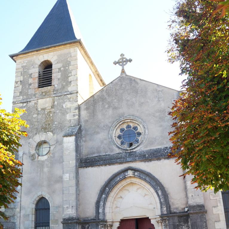Église Saint Cyr et Sainte Julitt
