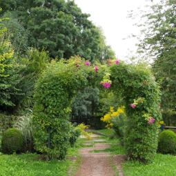 Entrée du Jardin des Dames
